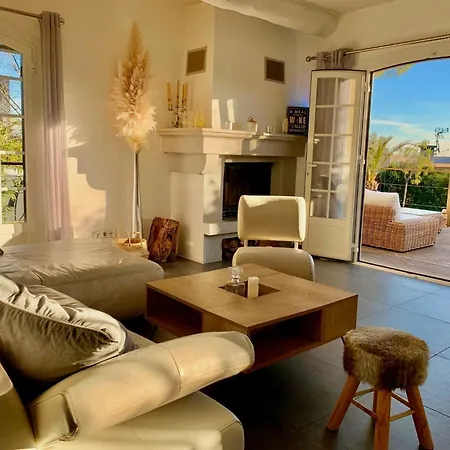 Maison Dans Résidence Avec Piscine Et Tennis Antibes