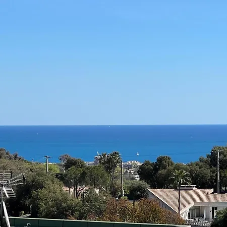 Maison Dans Résidence Avec Piscine Et Tennis Hébergement de vacances
