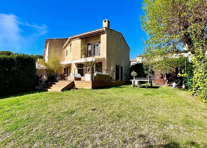 Maison Dans Avec Piscine Et Tennis Σπίτι διακοπών *