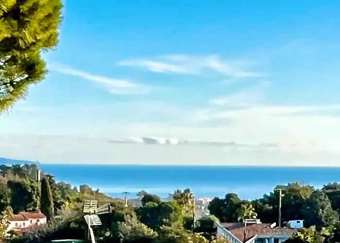 Nyaraló Maison Dans Avec Piscine Et Tennis Antibes