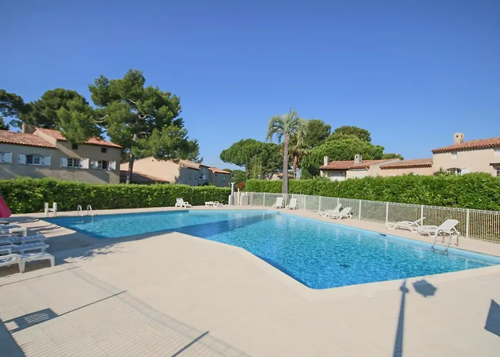 Ferienhaus Maison Dans Avec Piscine Et Tennis Antibes