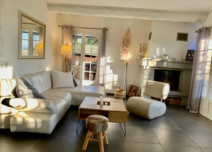 Maison Dans Avec Piscine Et Tennis